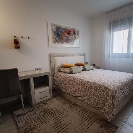 Ferienwohnung Pmt01 - Modern, Luxury With Heated Pool Torrevieja Exterior foto